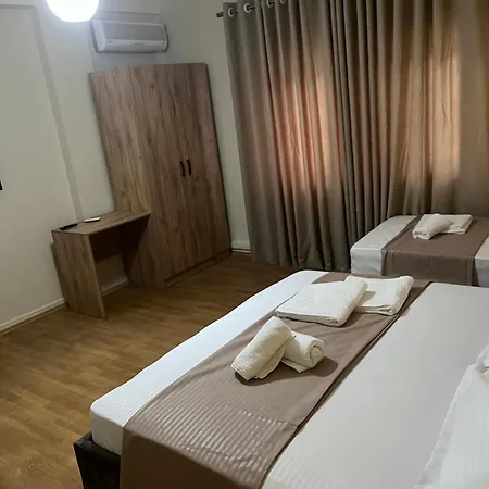Erik Rooms Tirana Exterior photo